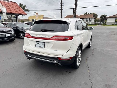 Used 2017 Lincoln MKC Reserve w/ Lincoln MKC Climate Package FWD image 5