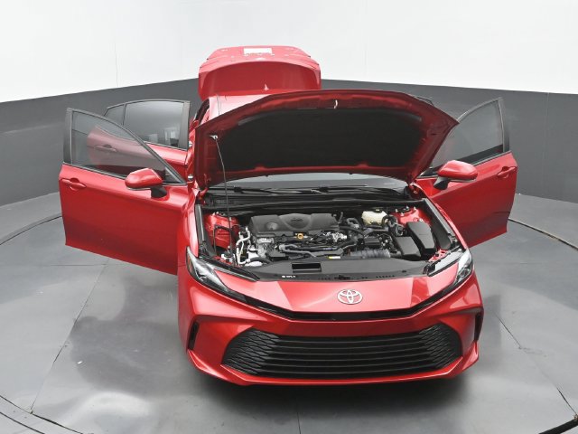 Used 2025 Toyota Camry LE FWD image 42