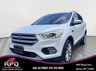 Used 2017 Ford Escape Titanium image 1