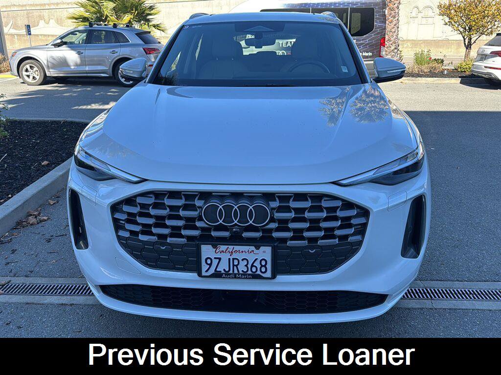 Used 2026 Audi Q5 Premium w/ Convenience Package AWD/4WD image 2