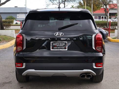 Used 2022 Hyundai Palisade SE image 11