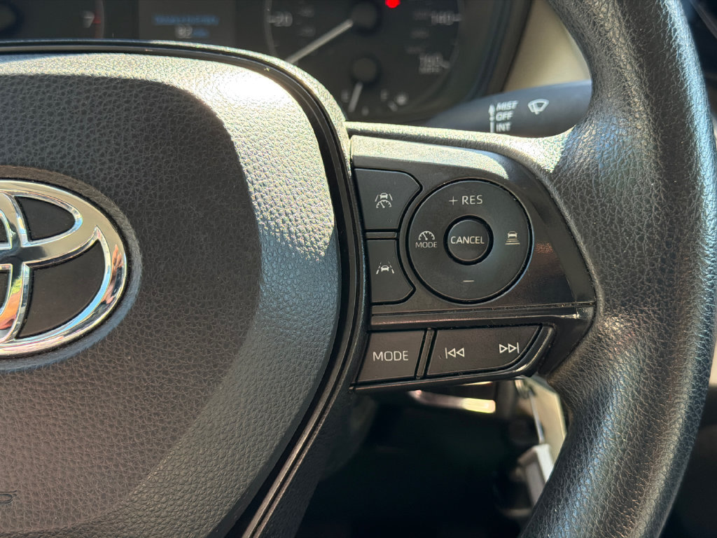 Used 2024 Toyota Corolla LE FWD image 30