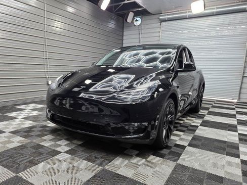 Used 2022 Tesla Model Y Long Range AWD/4WD image 43