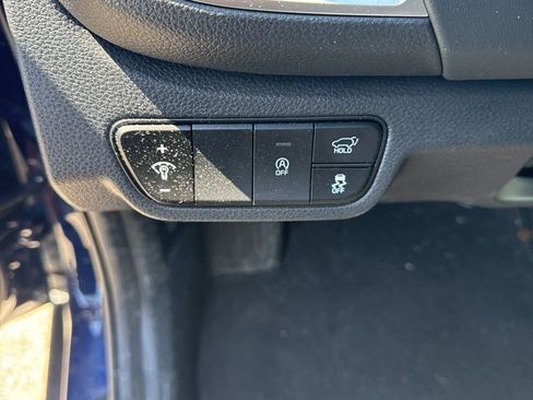 Used 2025 Kia Seltos EX w/ EX Sunroof Package image 12