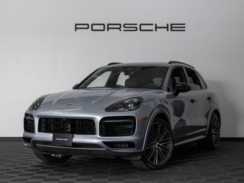 Certified 2023 Porsche Cayenne GTS AWD/4WD image 1