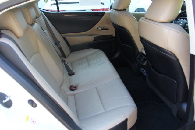 Used 2019 Lexus ES 350 w/ Accessory Package FWD image 36