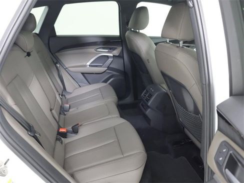 New 2025 Audi Q5 Premium image 14