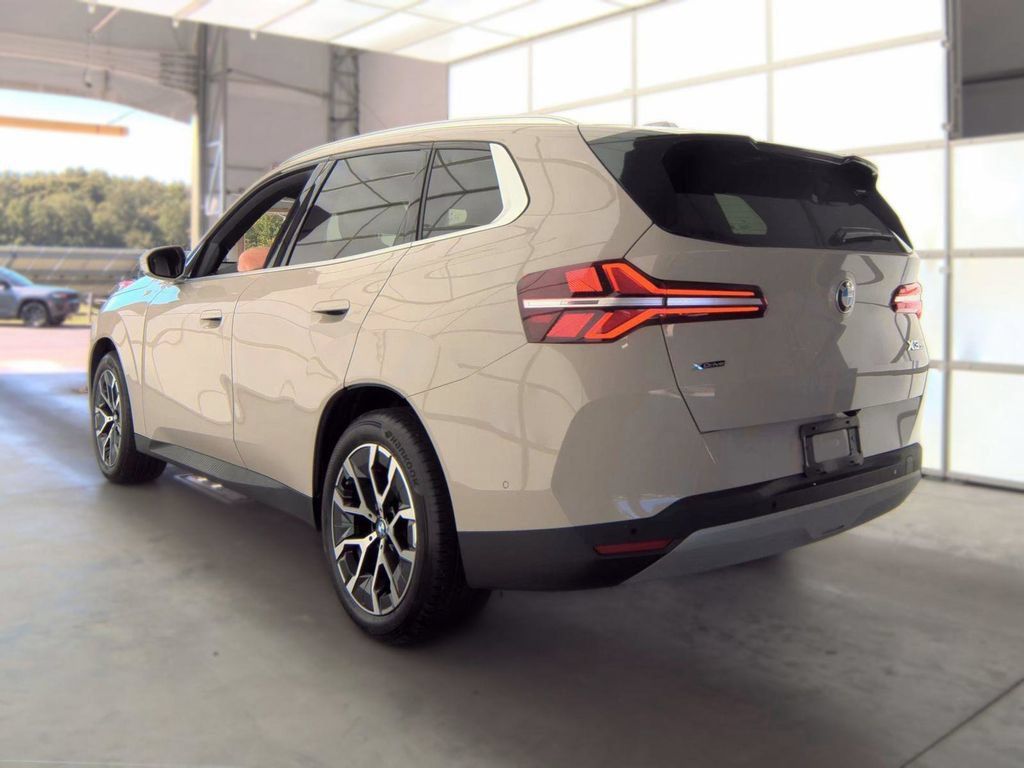 Used 2025 BMW X3 xDrive30i w/ Premium Package AWD/4WD image 6