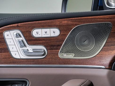 Used 2026 Mercedes-Benz Maybach GLS 600 4MATIC image 44