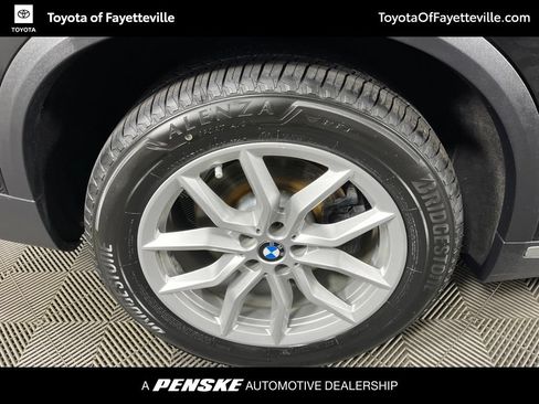 Used 2020 BMW X5 xDrive40i w/ Executive Package AWD/4WD image 16
