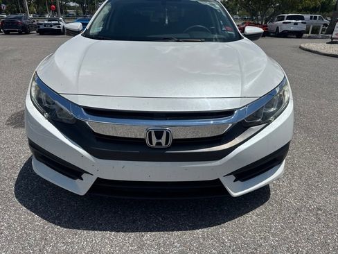 Used 2018 Honda Civic EX image 2