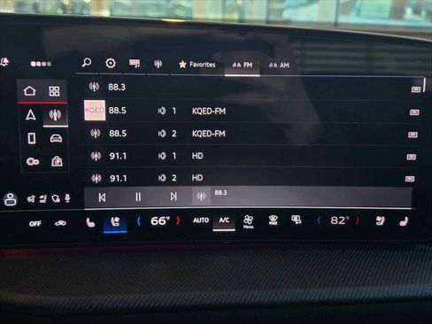 New 2025 Audi SQ5 Premium Plus image 25