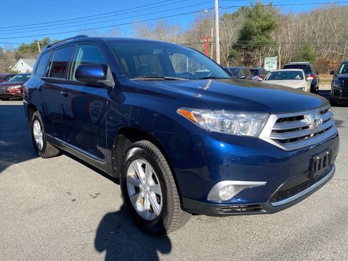 Used 2013 Toyota Highlander Plus image 4