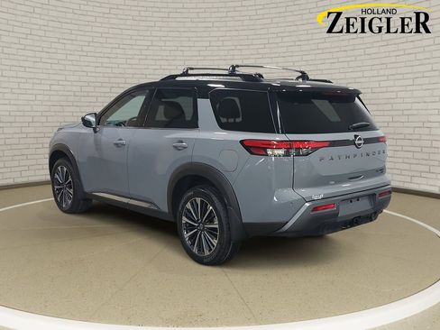 New 2026 Nissan Pathfinder Platinum image 7