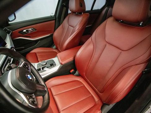 Used 2023 BMW 330i Sedan w/ M Sport Package image 19