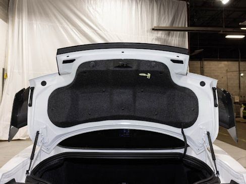 Used 2021 Ford Mustang Shelby GT500 w/ Carbon Fiber Track Pack image 41