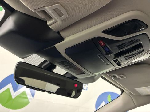 Used 2025 Subaru Outback Premium w/ Popular Package #1A image 32