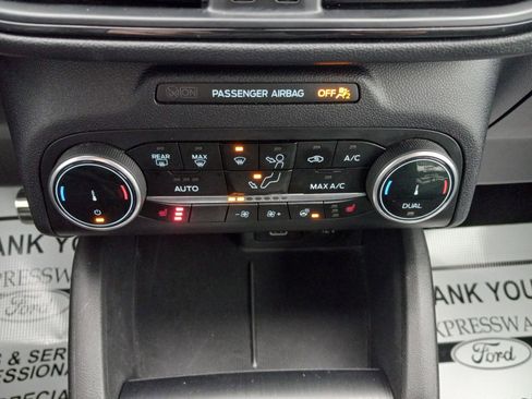 Used 2024 Ford Escape ST-Line image 23