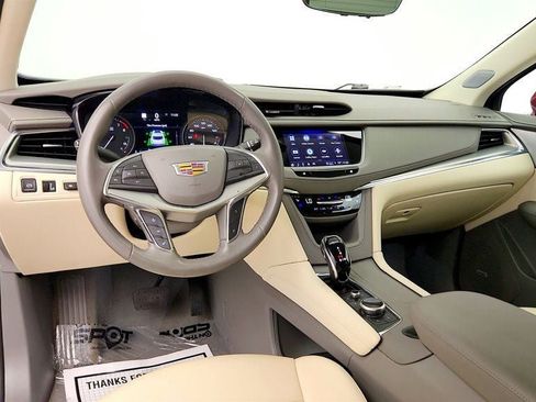 Used 2025 Cadillac XT5 Premium Luxury w/ Technology Package FWD image 12