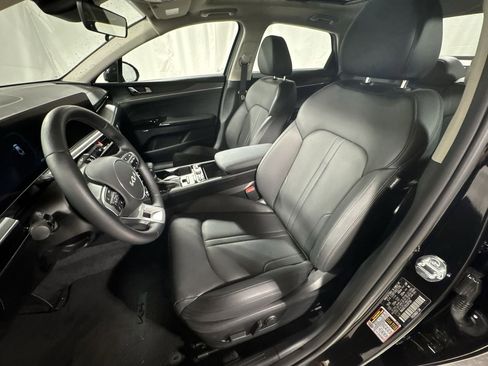 Used 2025 Kia K5 EX image 16