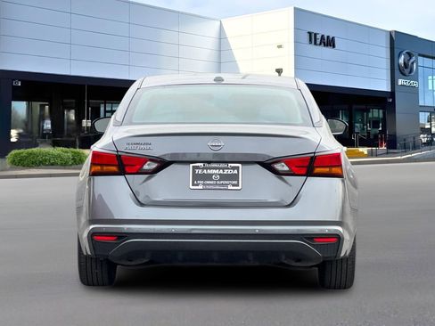 Used 2025 Nissan Altima 2.5 SV image 5