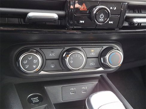 New 2026 Nissan Kicks S image 13