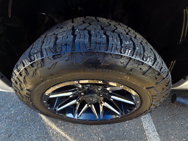 Used 2014 RAM 1500 Express RWD image 24
