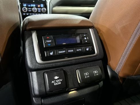 Used 2021 Subaru Ascent Touring AWD/4WD image 24