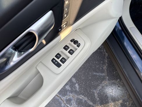 New 2026 Volvo V60 B5 Cross Country Plus w/ Protection Package Premier image 13