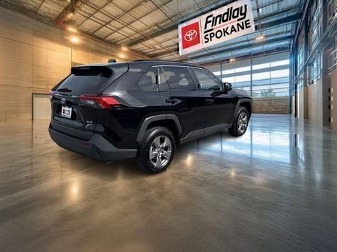 Used 2025 Toyota RAV4 XLE AWD/4WD image 4