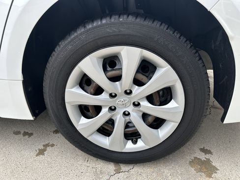 Used 2023 Toyota Corolla LE FWD image 36