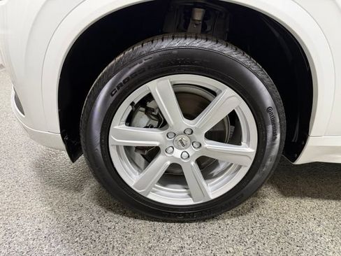 Used 2023 Volvo XC90 B5 Core w/ Protection Package Premier AWD/4WD image 32
