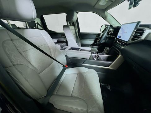 Used 2024 Toyota Tundra Limited w/ Power Package image 25