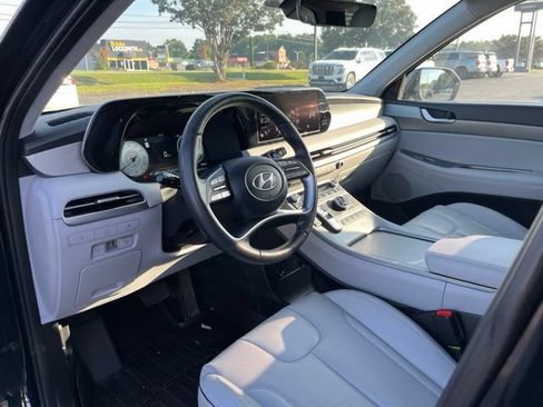 Used 2023 Hyundai Palisade SEL w/ Premium Package AWD/4WD image 6