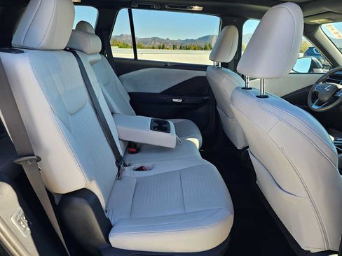 Certified 2025 Lexus TX 350 FWD w/ Technology Package image 12