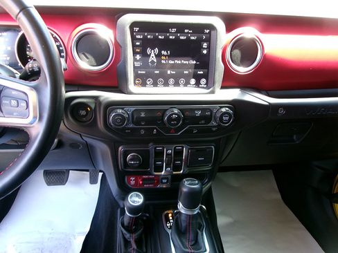 Used 2020 Jeep Wrangler Unlimited Rubicon image 17