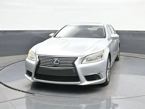Used 2013 Lexus LS 460 L w/ Ultra Luxury Pkg RWD image 27