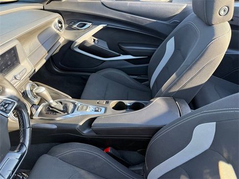 Used 2023 Chevrolet Camaro LT image 9