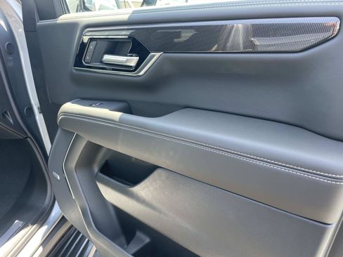 New 2026 GMC Yukon XL Elevation w/ Elevation Premium Package AWD/4WD image 27