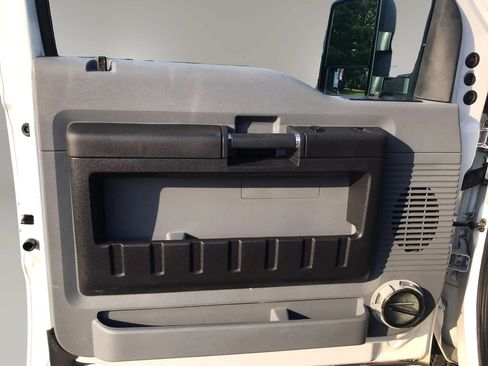 Used 2016 Ford F350 XL AWD/4WD image 12