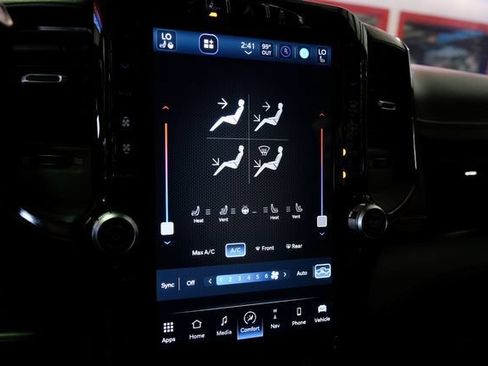 Used 2024 RAM 3500 Limited AWD/4WD image 37