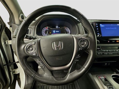 Used 2022 Honda Ridgeline RTL image 11