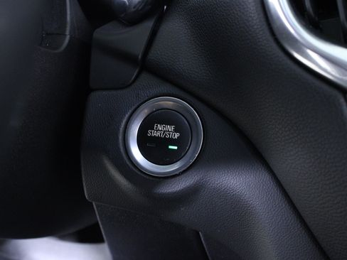 Used 2018 Chevrolet Equinox LT image 25