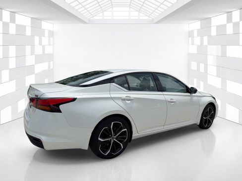 Certified 2025 Nissan Altima 2.5 SR w/ SR Premium Package FWD image 7