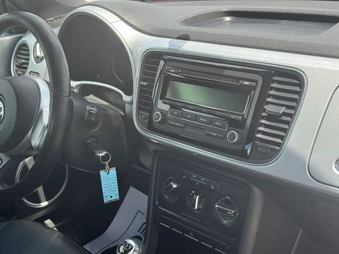 Used 2012 Volkswagen Beetle 2.5 FWD image 27