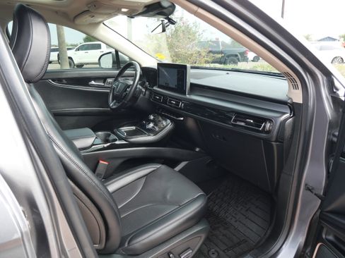 Used 2022 Lincoln Nautilus Reserve w/ Equipment Group 201A image 14