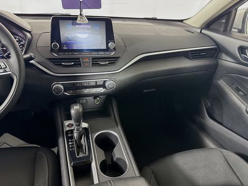 Used 2022 Nissan Altima 2.5 SV FWD image 27