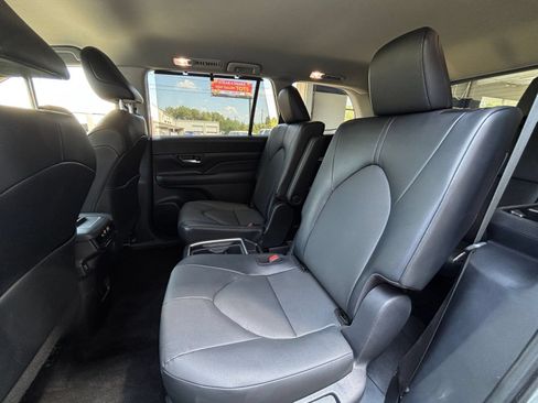 Used 2025 Toyota Grand Highlander FWD image 26