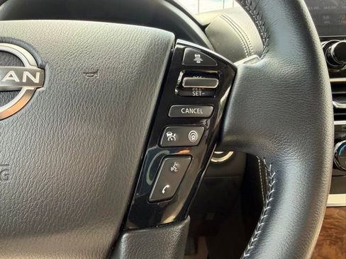 Used 2022 Nissan Armada SL AWD/4WD image 18