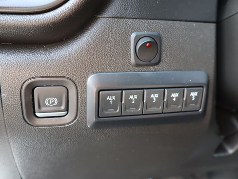 Used 2022 GMC Sierra 3500 Pro w/ Convenience Package AWD/4WD image 26